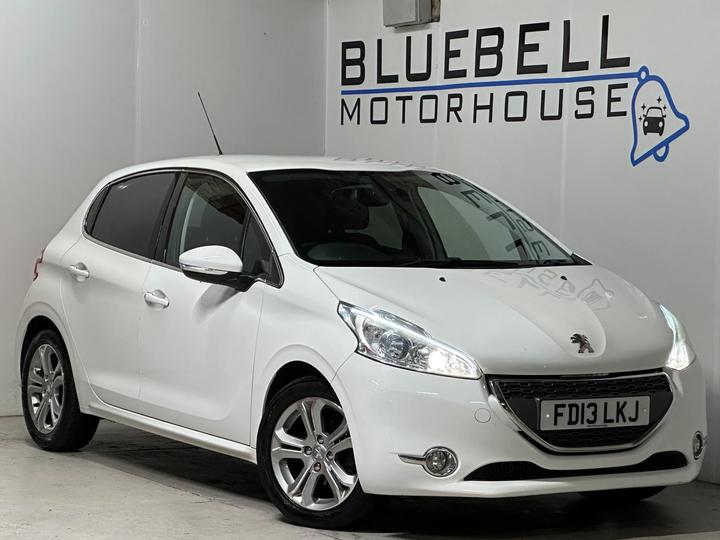 Peugeot 208 1.2 VTi Allure Euro 5 5dr