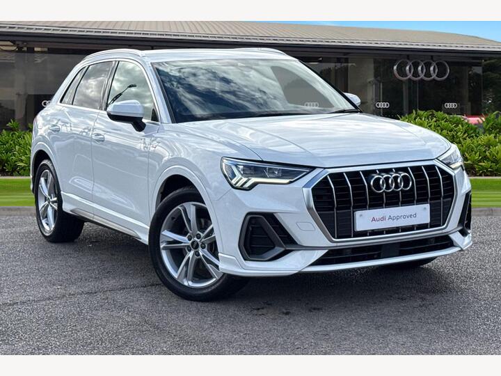 Audi Q3 1.5 TFSI CoD 35 S Line S Tronic Euro 6 (s/s) 5dr