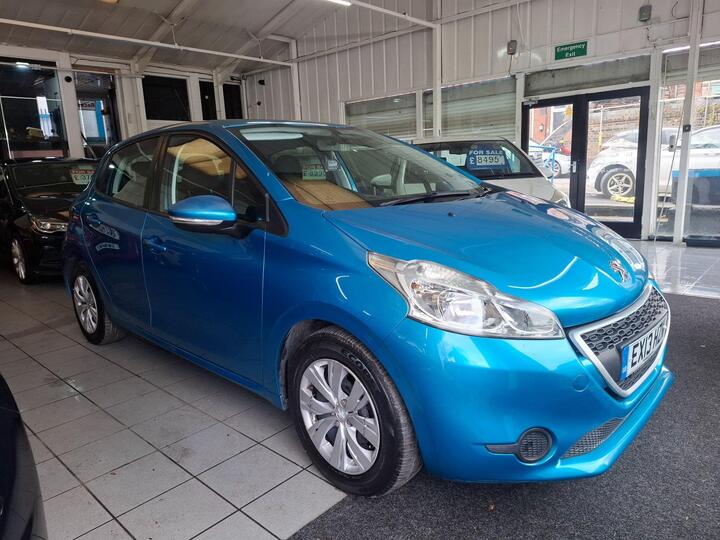 Peugeot 208 1.2 VTi Access+ Euro 5 5dr