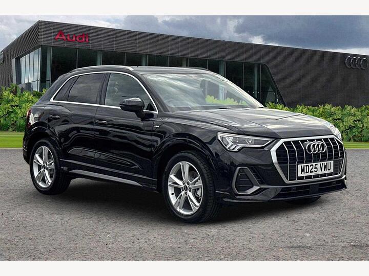 Audi Q3 1.5 TFSI CoD 35 S Line S Tronic Euro 6 (s/s) 5dr