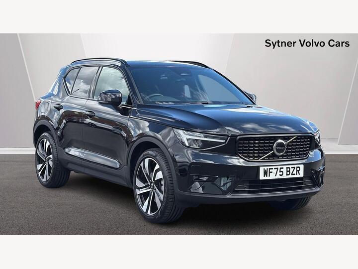 Volvo XC40 2.0 B4 MHEV Plus Dark DCT Auto Euro 6 (s/s) 5dr
