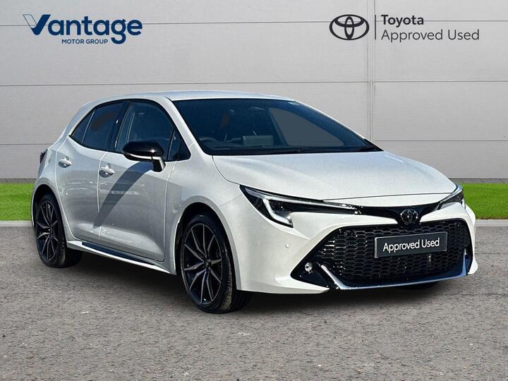 Toyota Corolla 1.8 VVT-h GR SPORT CVT Euro 6 (s/s) 5dr Toyota Corolla 1.8 VVT-h GR SPORT CVT Euro 6 (s/s) 5dr