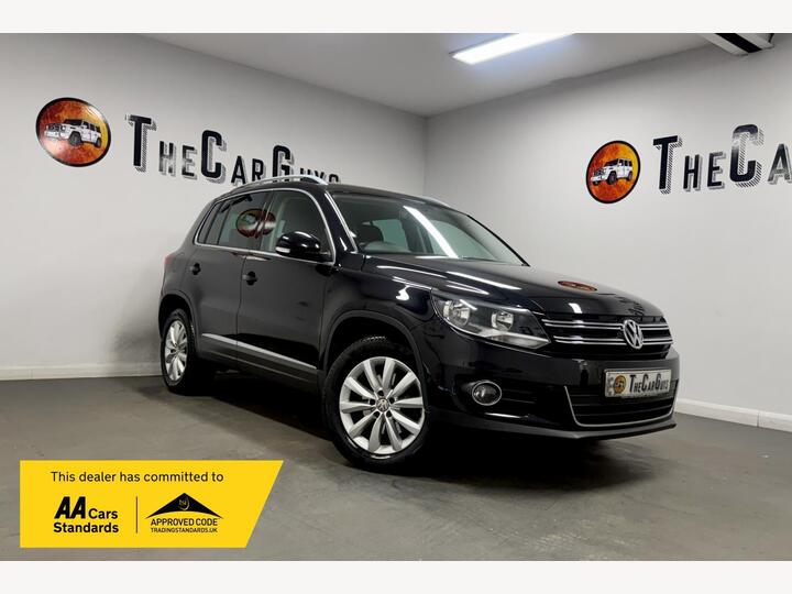 Volkswagen Tiguan 2.0 TDI BlueMotion Tech Match 4WD Euro 5 (s/s) 5dr