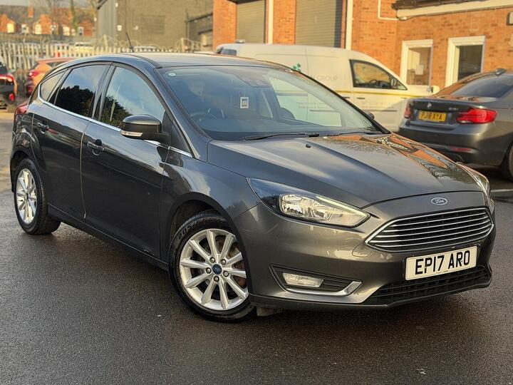 Ford Focus 1.0T EcoBoost Titanium Auto Euro 6 (s/s) 5dr