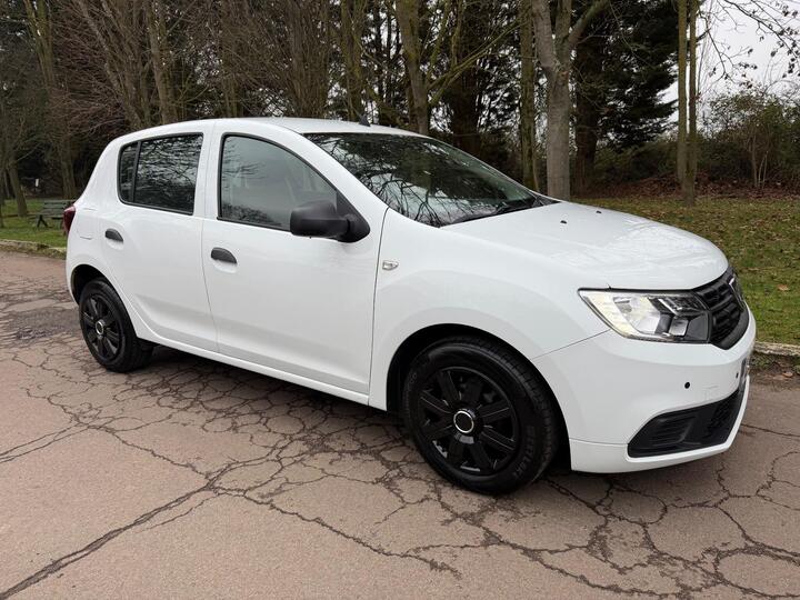 Dacia Sandero 1.0 SCe Essential Euro 6 5dr