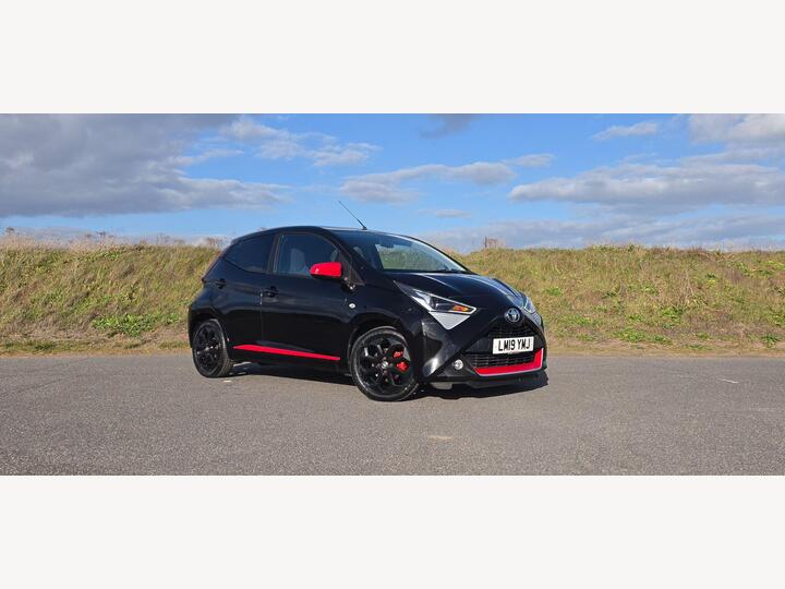 Toyota AYGO 1.0 VVT-i X-trend Funroof X-shift Euro 6 5dr