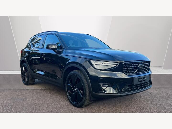 Volvo XC40 2.0 B3 MHEV Plus Black Edition DCT Auto Euro 6 (s/s) 5dr