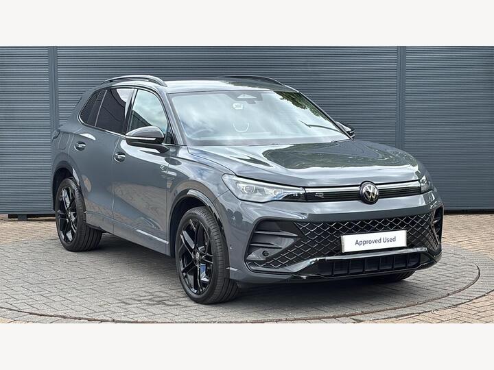 Volkswagen TIGUAN 2.0 TDI R-Line DSG Euro 6 (s/s) 5dr
