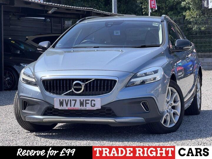Volvo V40 CROSS COUNTRY 1.5 T3 Pro Auto Euro 6 (s/s) 5dr
