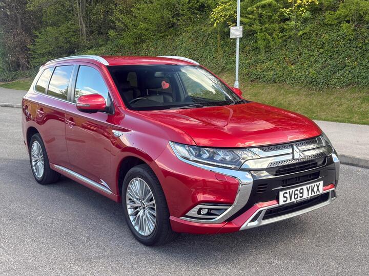 Mitsubishi Outlander 2.4h TwinMotor 13.8kWh 4h CVT 4WD Euro 6 (s/s) 5dr