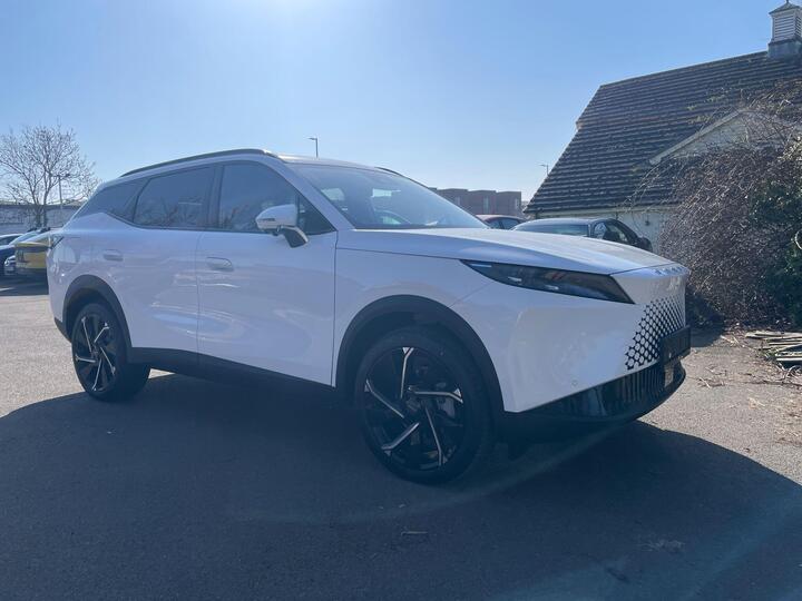 OMODA 7 1.5T SHS 18.4kWh Noble DHT1 Euro 6 (s/s) 5dr