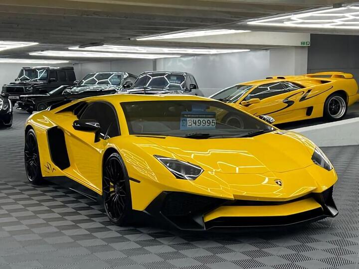 Lamborghini Aventador 6.5 V12 LP 750-4 Superveloce ISR 4WD Euro 6 2dr Lamborghini Aventador 6.5 V12 LP 750-4 Superveloce ISR 4WD Euro 6 2dr