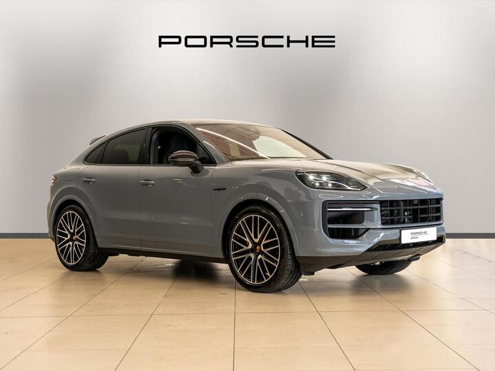 Porsche Cayenne 3.0 V6 E-Hybrid 25.9kWh Black Edition TiptronicS 4WD Euro 6 (s/s) 5dr Porsche Cayenne 3.0 V6 E-Hybrid 25.9kWh Black Edition TiptronicS 4WD Euro 6 (s/s) 5dr