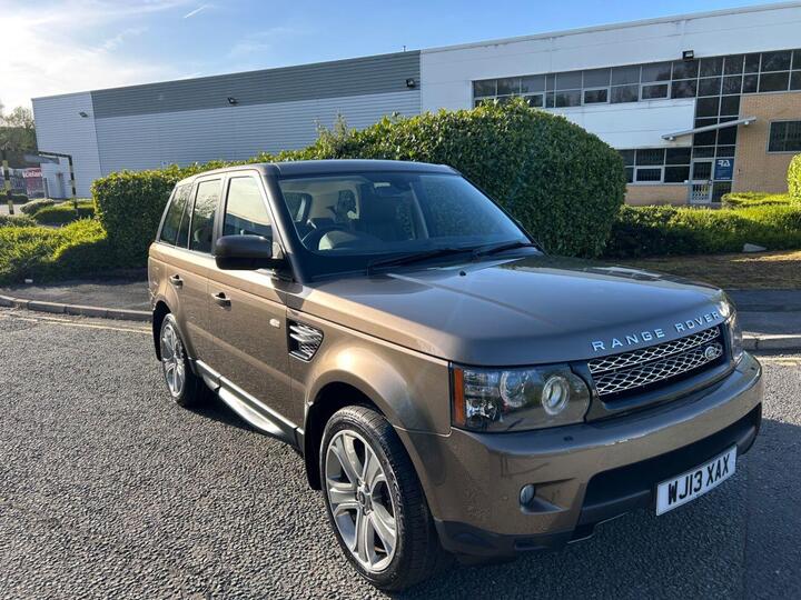 Land Rover RANGE ROVER SPORT 3.0 SD V6 HSE Black Auto 4WD Euro 5 5dr Land Rover RANGE ROVER SPORT 3.0 SD V6 HSE Black Auto 4WD Euro 5 5dr
