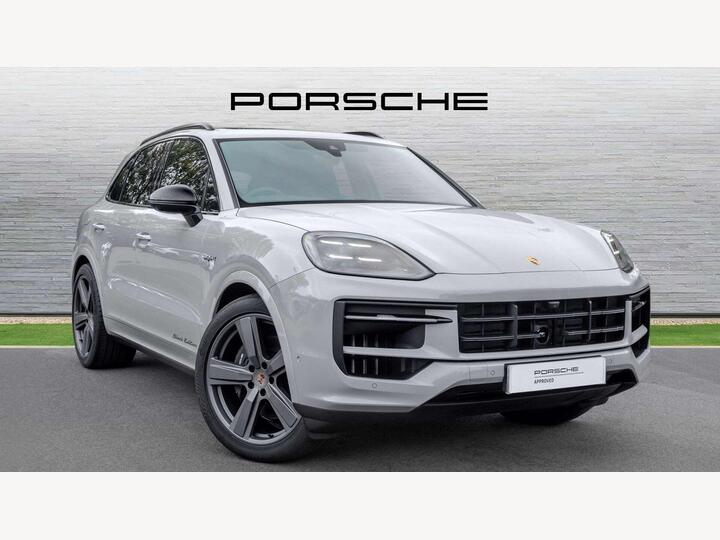 Porsche Cayenne 3.0 V6 E-Hybrid 25.9kWh Black Edition TiptronicS 4WD Euro 6 (s/s) 5dr