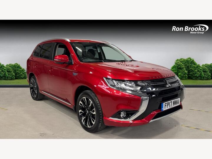 Mitsubishi Outlander 2.0h 12kWh 4h CVT 4WD Euro 6 (s/s) 5dr Mitsubishi Outlander 2.0h 12kWh 4h CVT 4WD Euro 6 (s/s) 5dr