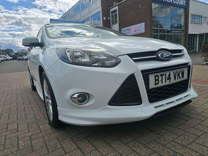Ford Focus 1.0T EcoBoost Zetec S Euro 5 (s/s) 5dr