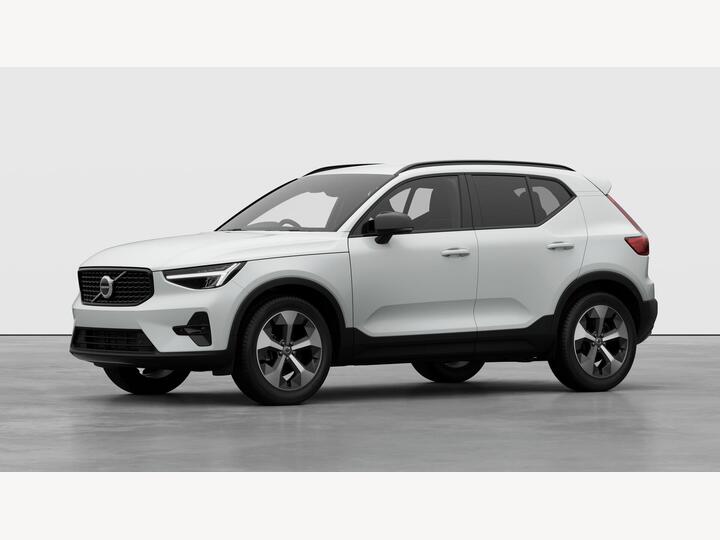 Volvo XC40 2.0 B3 MHEV Plus Dark DCT Auto Euro 6 (s/s) 5dr
