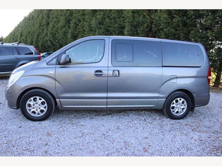 Hyundai I800 2.5 CRDi Style Euro 4 5dr Hyundai I800 2.5 CRDi Style Euro 4 5dr