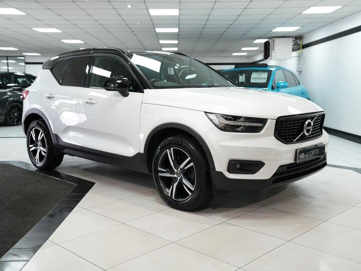 Volvo XC40 2.0 B4 MHEV R-Design Auto Euro 6 (s/s) 5dr