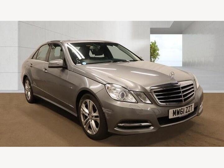 Mercedes-Benz E Class 2.1 E220 CDI BlueEfficiency Executive SE Euro 5 (s/s) 4dr