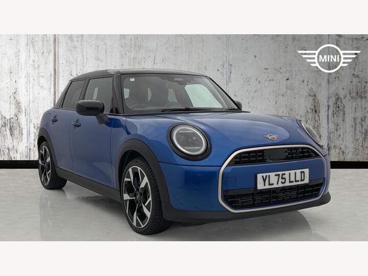 MINI Cooper 1.5C Exclusive Steptronic Euro 6 (s/s) 5dr