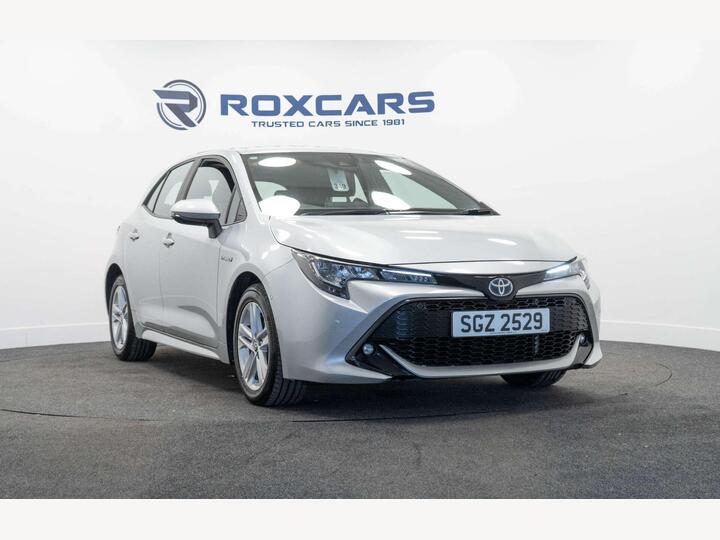 Toyota COROLLA 1.8 VVT-h Icon Tech CVT Euro 6 (s/s) 5dr
