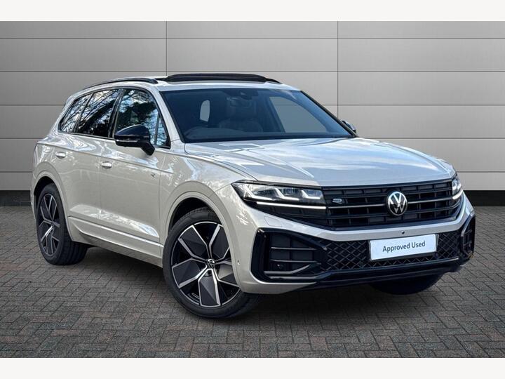 Volkswagen Touareg 3.0 TDI V6 Black Edition Tiptronic 4Motion Euro 6 (s/s) 5dr