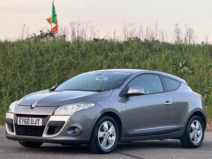 Renault Megane 1.6 16V Dynamique TomTom Euro 5 3dr