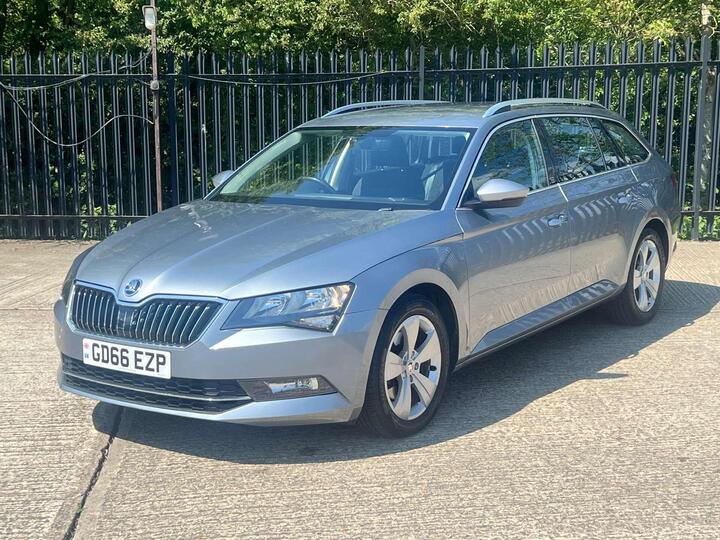 Skoda SUPERB 1.4 TSI ACT SE DSG Euro 6 (s/s) 5dr Skoda SUPERB 1.4 TSI ACT SE DSG Euro 6 (s/s) 5dr