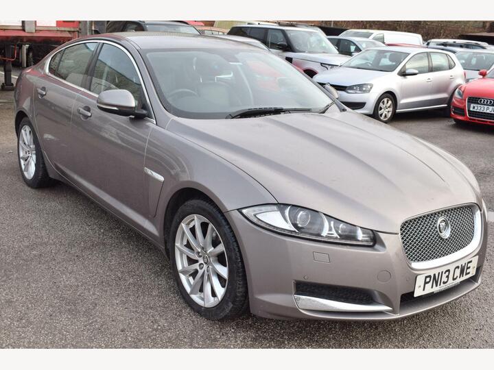 Jaguar XF 2.2d Premium Luxury Auto Euro 5 (s/s) 4dr