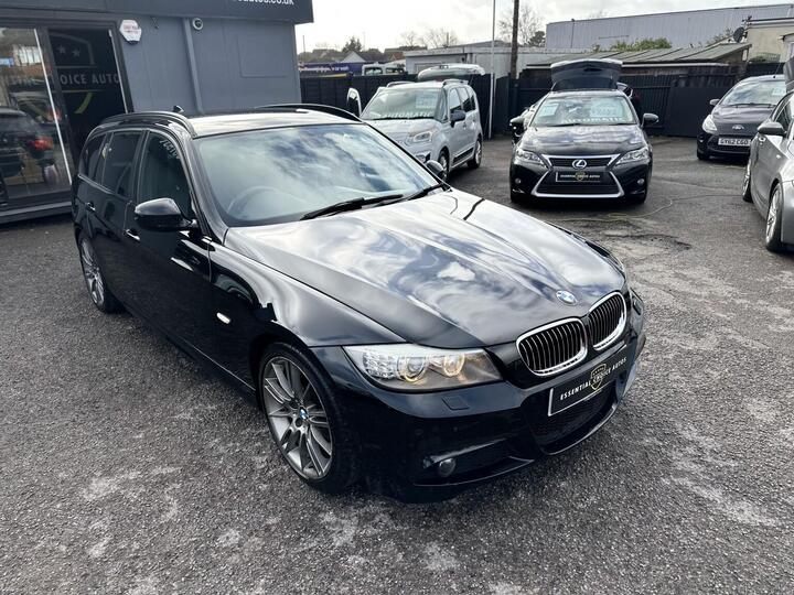 BMW 3 SERIES 2.0 318i Sport Plus Edition Touring Steptronic Euro 5 5dr BMW 3 SERIES 2.0 318i Sport Plus Edition Touring Steptronic Euro 5 5dr