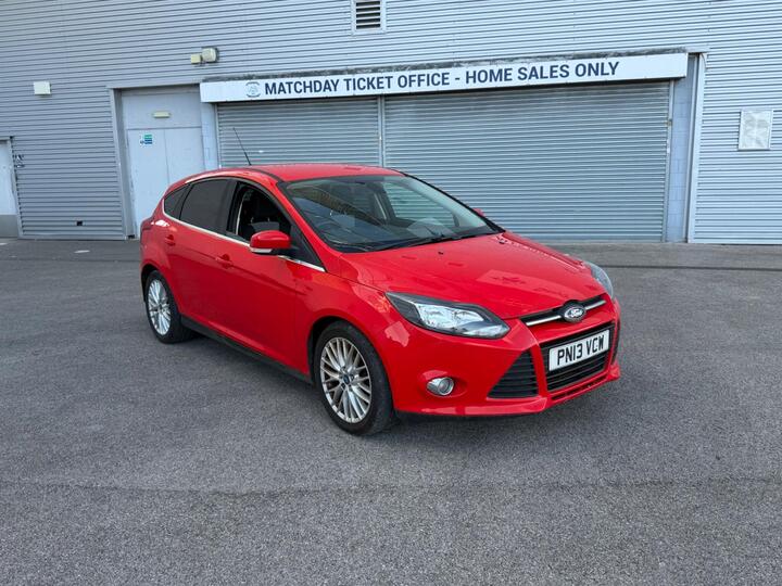 Ford Focus 1.0T EcoBoost Zetec Euro 5 (s/s) 5dr
