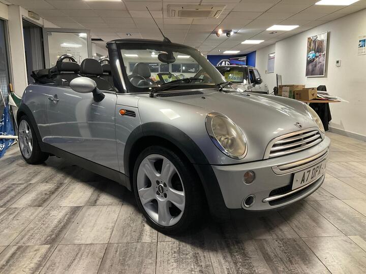MINI Convertible 1.6 Cooper Euro 3 2dr
