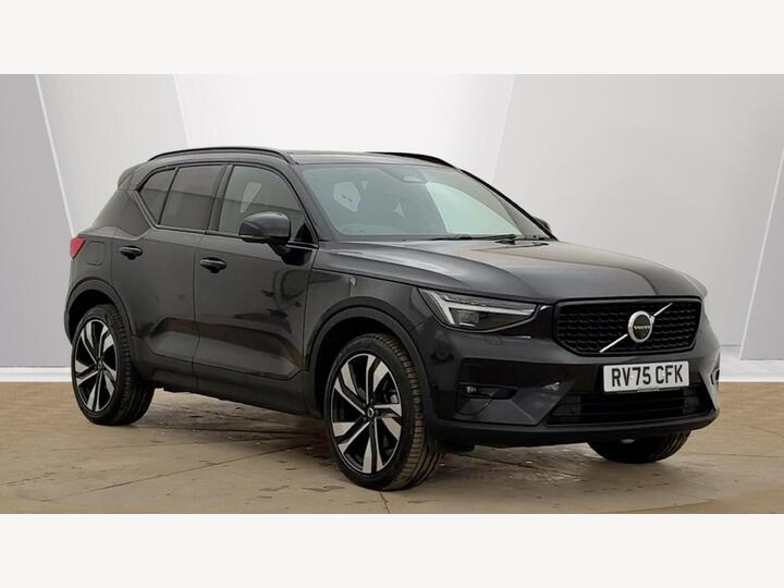 Volvo XC40 2.0 B3 MHEV Ultra Dark DCT Auto Euro 6 (s/s) 5dr