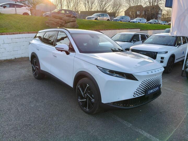 OMODA 7 1.5T SHS 18.4kWh Noble DHT1 Euro 6 (s/s) 5dr