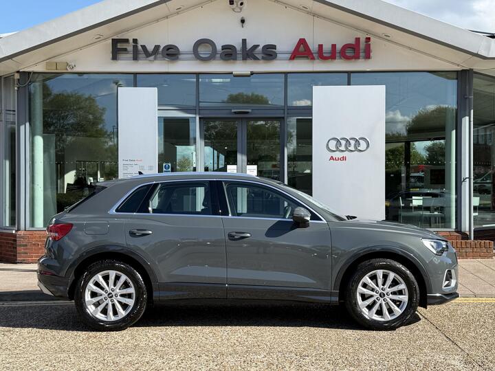 Audi Q3 1.5 TFSI CoD 35 Sport Euro 6 (s/s) 5dr
