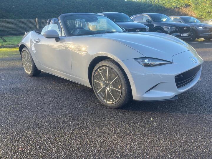 Mazda MX-5 2.0 SKYACTIV-G Exclusive-Line Roadster Euro 6 (s/s) 2dr