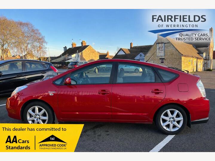 Toyota Prius 1.5 T4 CVT 5dr