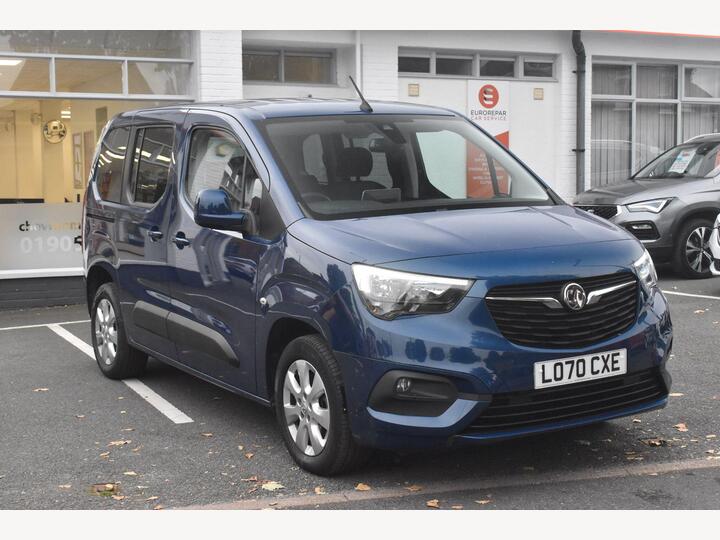 Vauxhall Combo Life 1.5 Turbo D SE Euro 6 (s/s) 5dr Vauxhall Combo Life 1.5 Turbo D SE Euro 6 (s/s) 5dr
