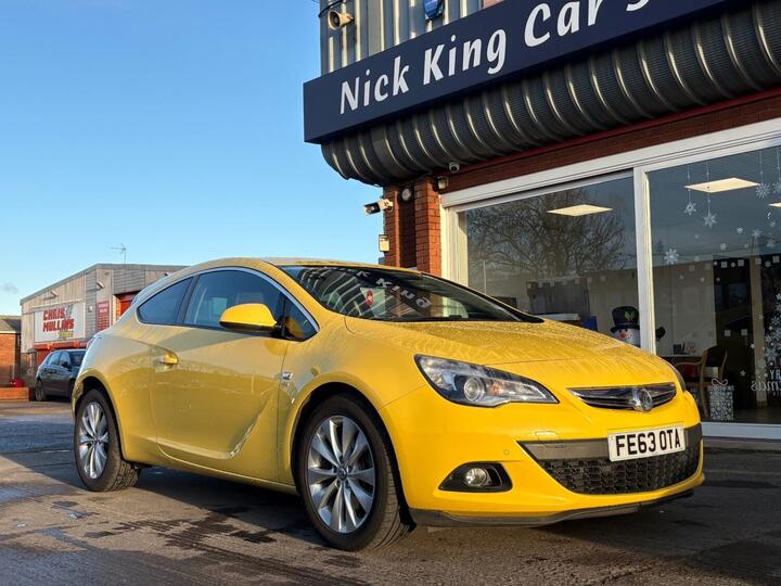 Vauxhall Astra GTC 1.7 CDTi EcoFLEX 109g SRi Euro 5 (s/s) 3dr
