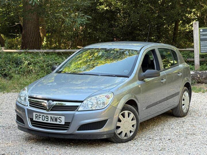 Vauxhall Astra 1.4i 16v Life 5dr