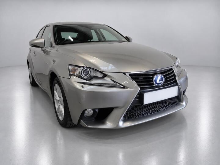 Lexus IS 2.5 300h SE E-CVT Euro 5 (s/s) 4dr