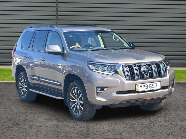 Toyota Land Cruiser 2.8D Invincible Auto 4WD Euro 6 (s/s) 5dr (7 Seat)