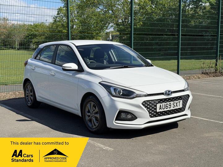 Hyundai I20 1.2 SE Launch Edition Euro 6 (s/s) 5dr Hyundai I20 1.2 SE Launch Edition Euro 6 (s/s) 5dr