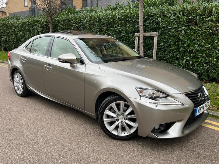 Lexus IS 2.5 300h Premier E-CVT Euro 5 (s/s) 4dr