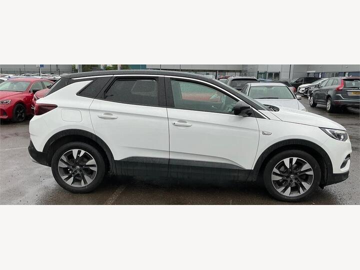 Vauxhall GRANDLAND X 1.2 Turbo SRi Nav Euro 6 (s/s) 5dr