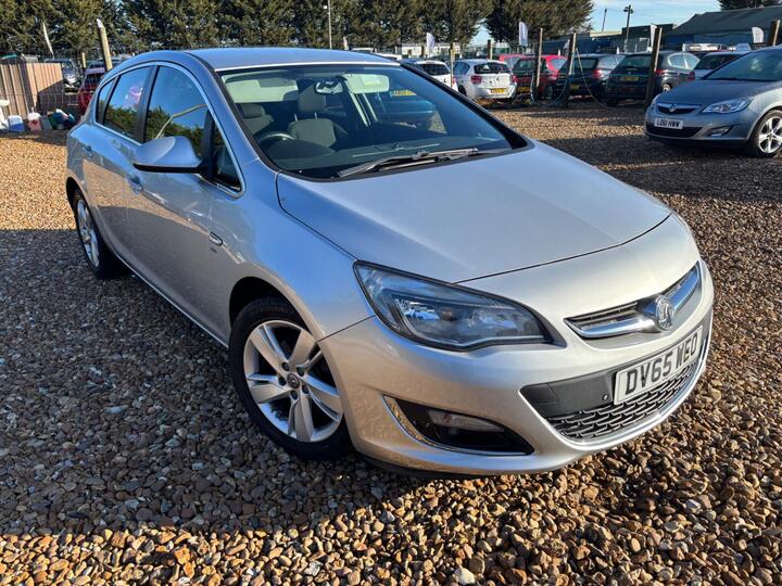 Vauxhall Astra 2.0 CDTi EcoFLEX SRi Euro 5 (s/s) 5dr
