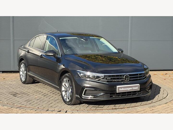 Volkswagen Passat 1.4 TSI 13kWh GTE Advance DSG Euro 6 (s/s) 4dr