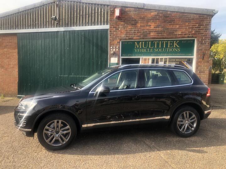 Volkswagen TOUAREG 3.0 TDI V6 BlueMotion Tech SE Tiptronic 4WD Euro 6 (s/s) 5dr